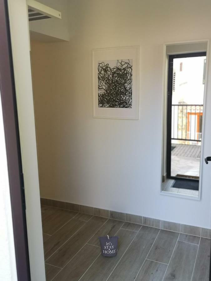 Apartman Studio Kod Ujevica Baška Voda Eksteriør billede