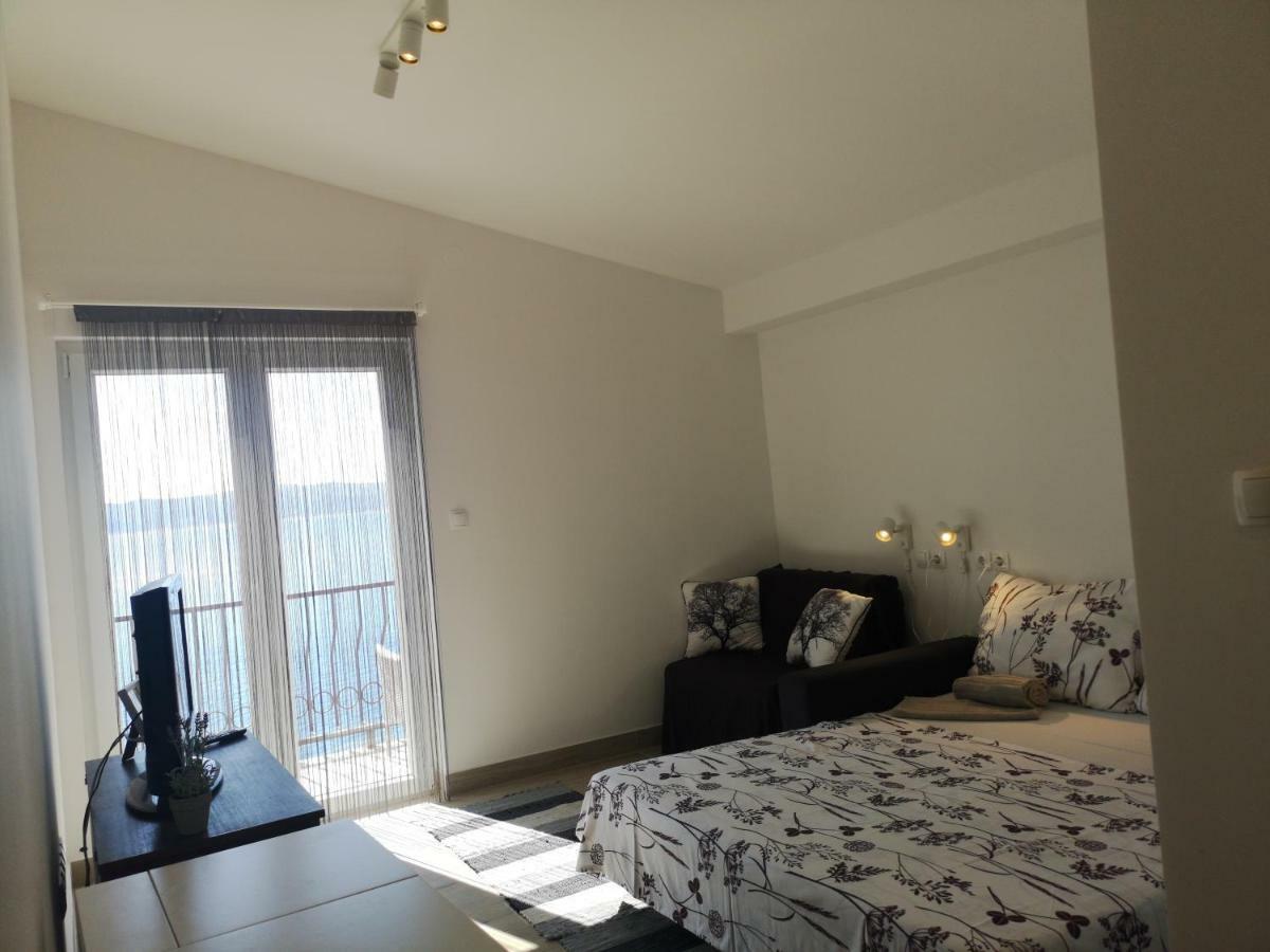 Apartman Studio Kod Ujevica Baška Voda Eksteriør billede